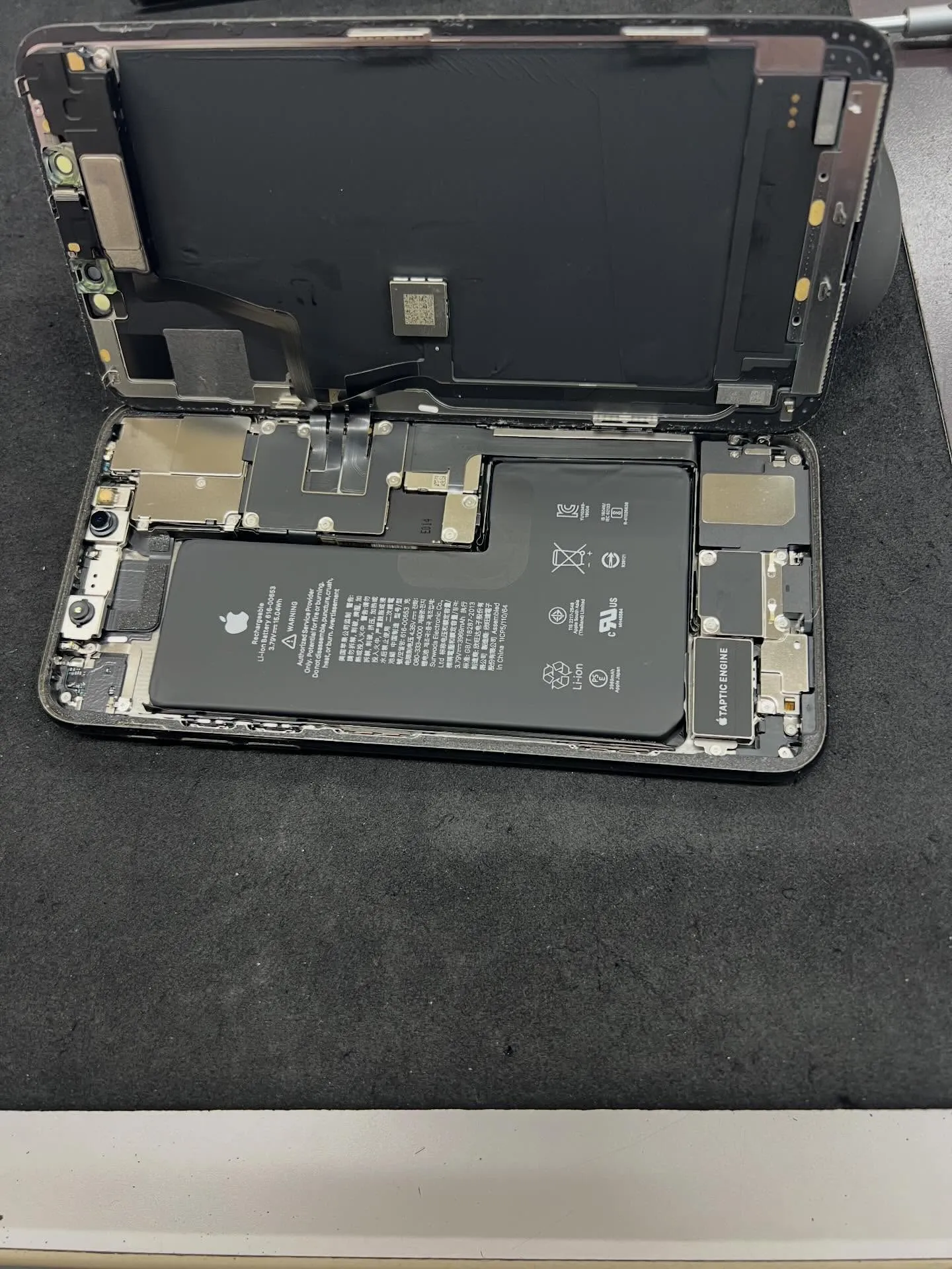 iPhone 11proの画面修理