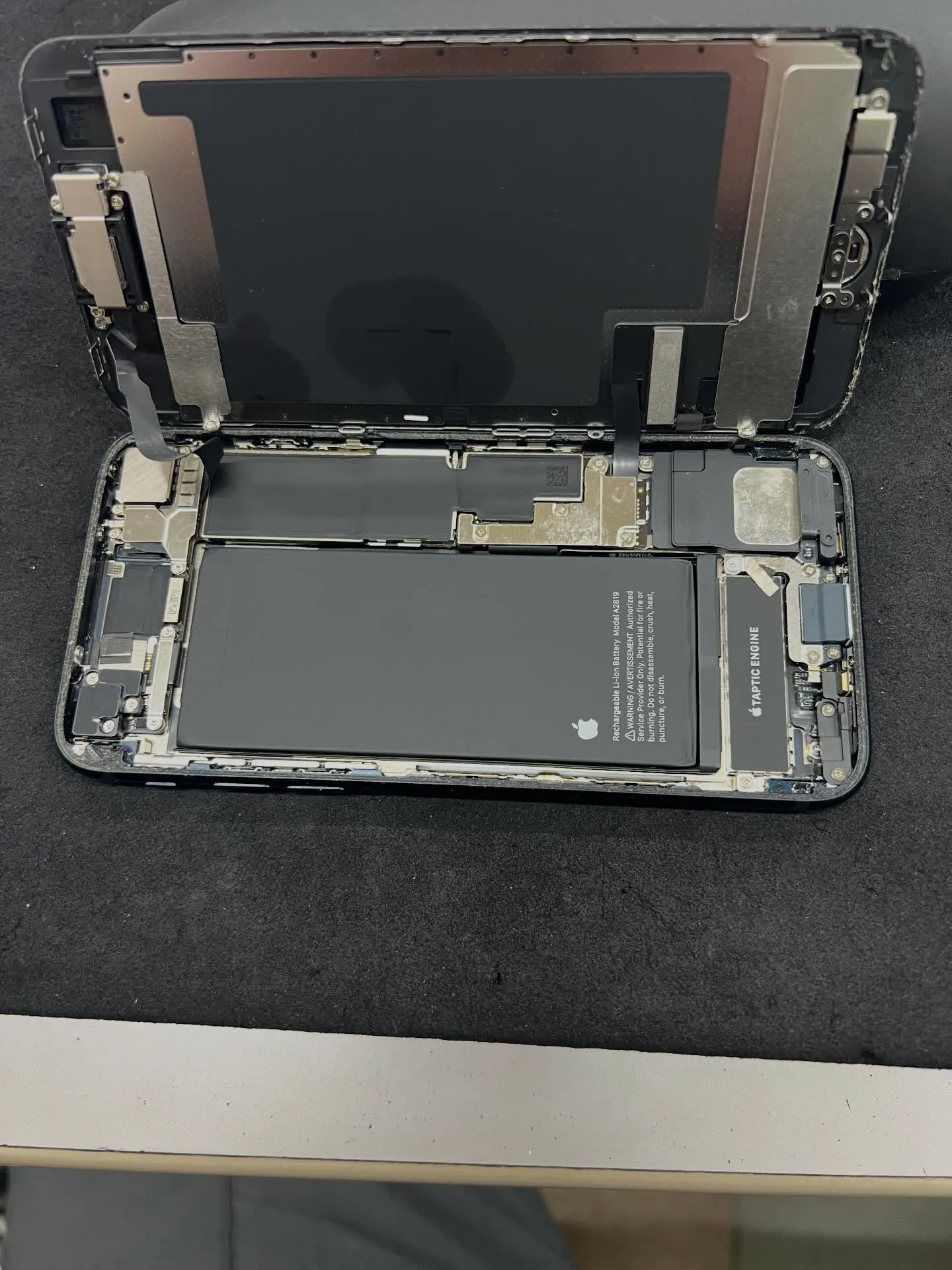 iPhone SE3のバッテリー交換